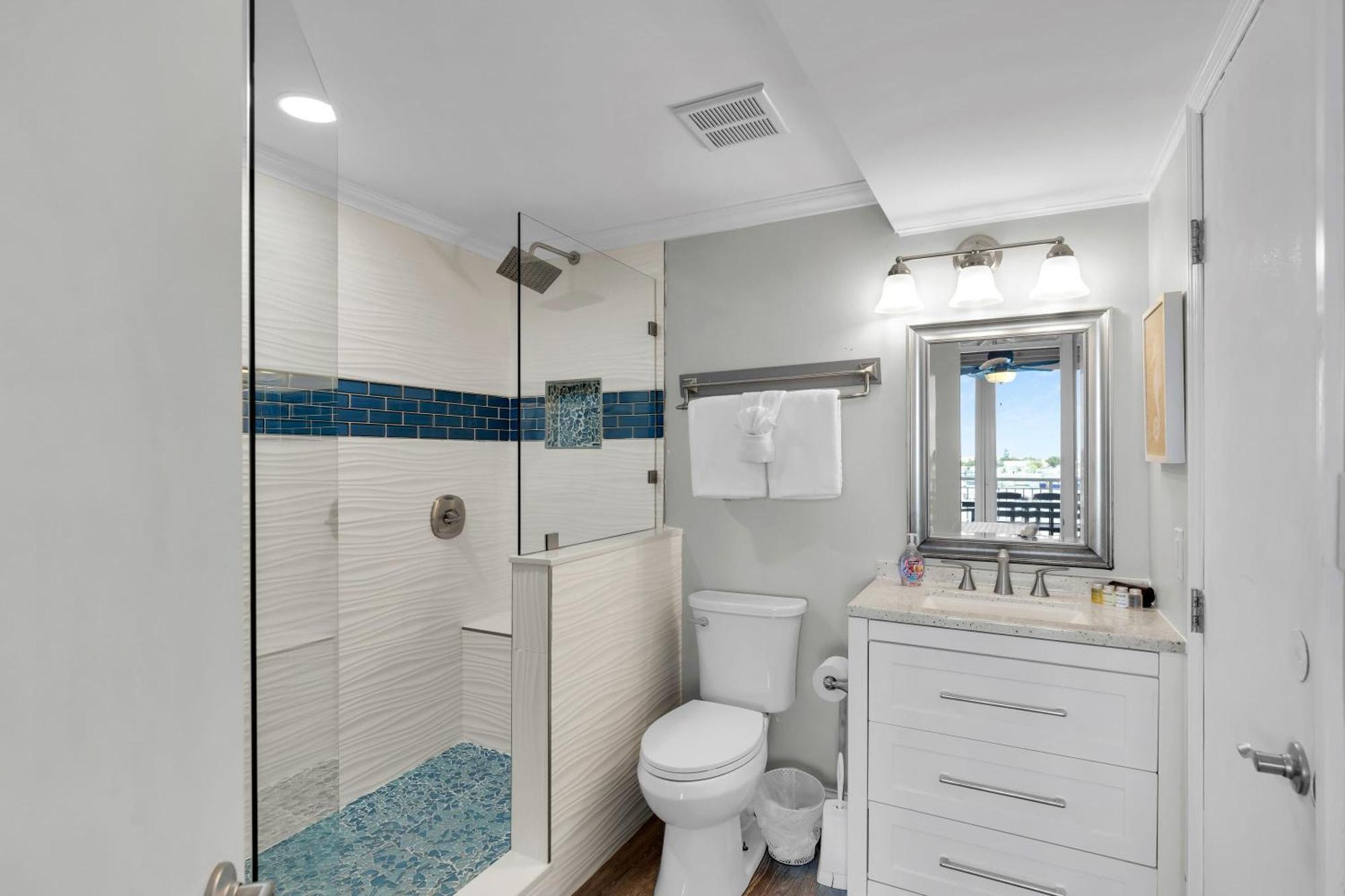 Villa St Kitts - Downtown Waterfront Penthouse Pool Dock Parking Cayo Hueso Exterior foto